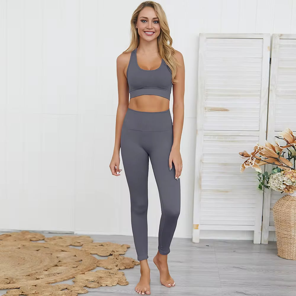 Elevate Your Workout: 2-Piece Seamless Hyperflex Women’s Athletic Set with Long Sleeve Crop Top and High Waist Leggings