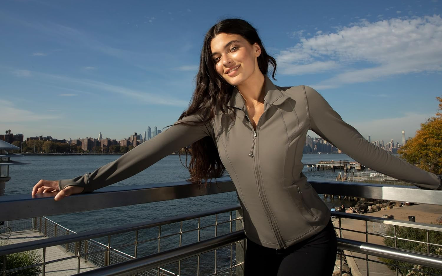Lightweight Athletic Slim Fit Full Zip Running Jacket with Thumbholes - Perfect for Active Lifestyles!
